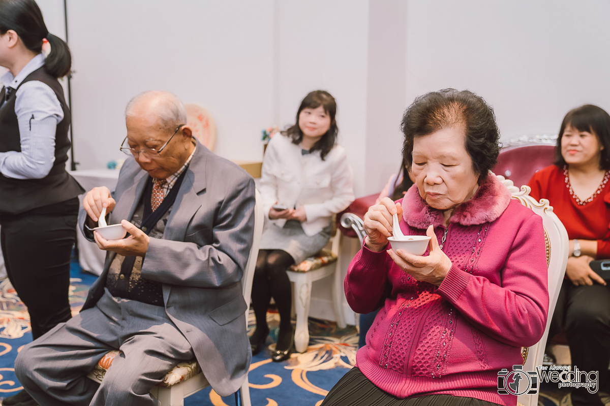 詣涵育珊 文定午宴 臻愛花園飯店 婚攝香蕉 永恆記憶 婚禮攝影 迎娶儀式 #婚攝 #婚禮攝影 #台北婚攝 #婚禮拍立得 #婚攝拍立得 #即拍即印 #婚禮紀錄 #婚攝價格 #婚攝推薦 #拍立得 #婚攝價格 #婚攝推薦